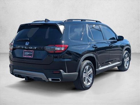 New 2026 Honda Pilot EX-L image 2