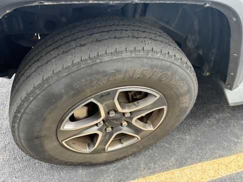 Used 2018 Jeep Wrangler Unlimited Sport S AWD/4WD image 5