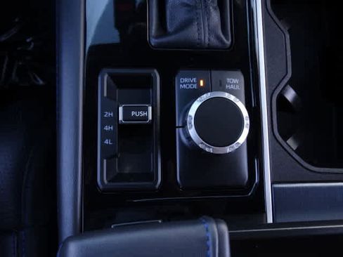 Used 2024 Toyota Tundra Platinum image 35