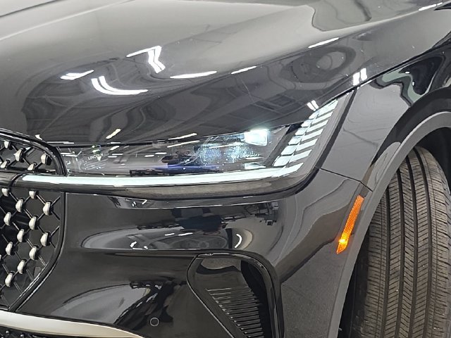 New 2026 Lincoln Nautilus Premier AWD/4WD image 27