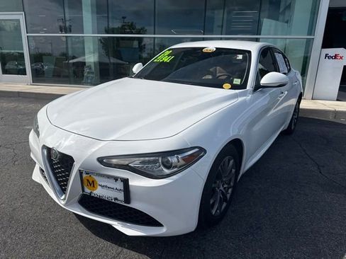 Used 2020 Alfa Romeo Giulia AWD w/ Cold Weather Package image 2
