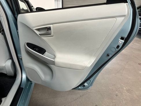 Used 2015 Toyota Prius Three FWD image 15