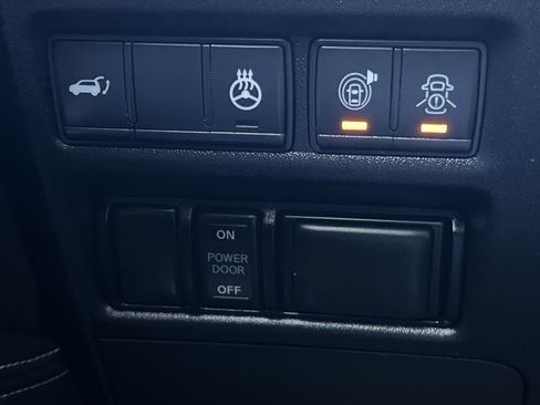 Used 2020 Nissan Armada Platinum w/ Captain's Chairs Package image 15