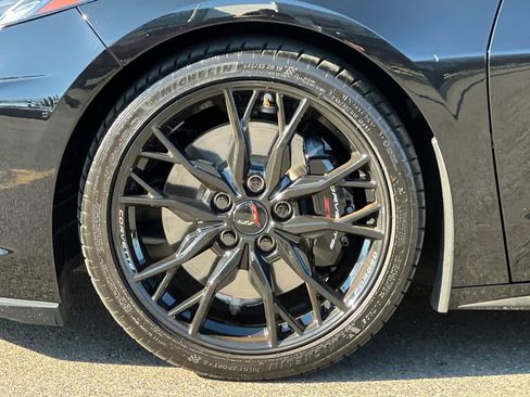 Used 2023 Chevrolet Corvette Stingray Coupe w/ Z51 Performance Package image 35