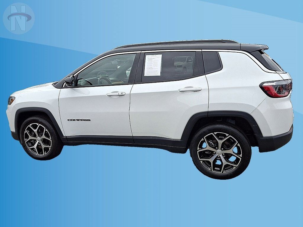 Certified 2024 Jeep Compass Limited AWD/4WD image 5
