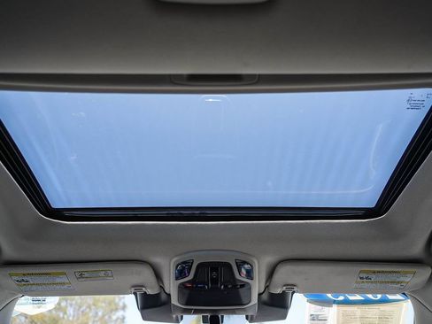 Certified 2025 Subaru Outback Premium AWD/4WD image 19