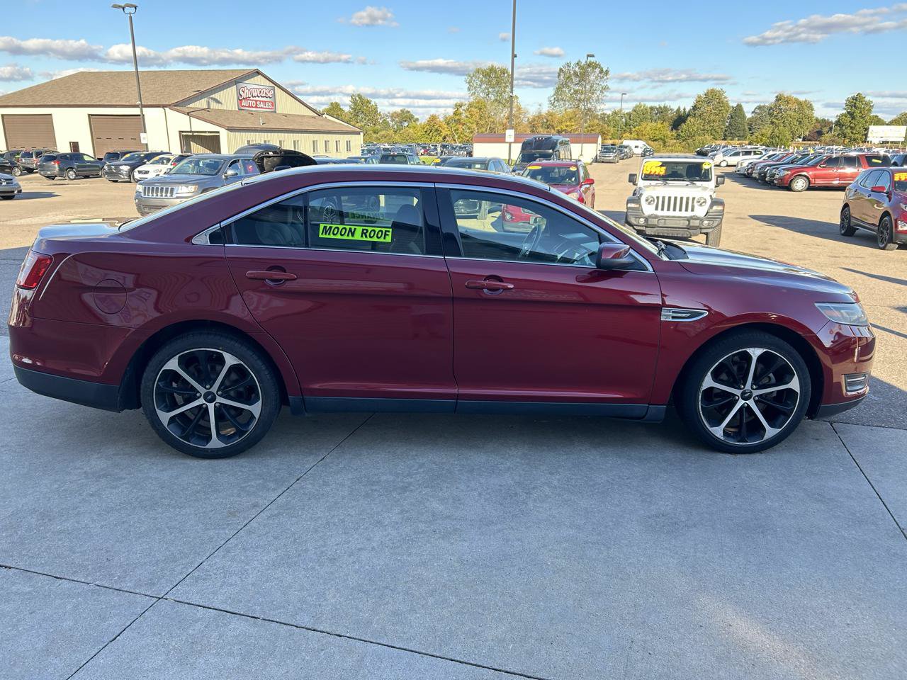 Used 2015 Ford Taurus SEL w/ Equipment Group 201A FWD image 4