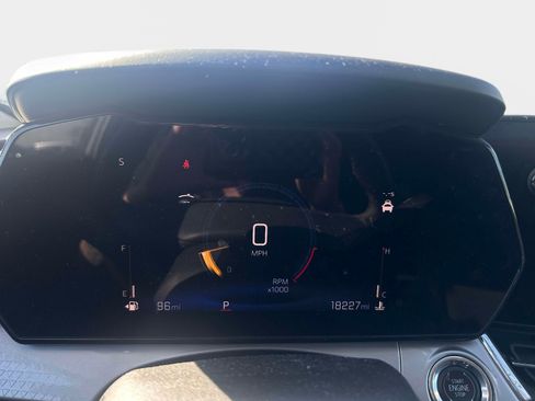 Used 2024 Chevrolet Trax LT w/ Driver Confidence Package image 11