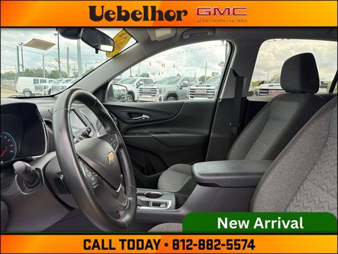 Used 2024 Chevrolet Equinox LT AWD/4WD image 21