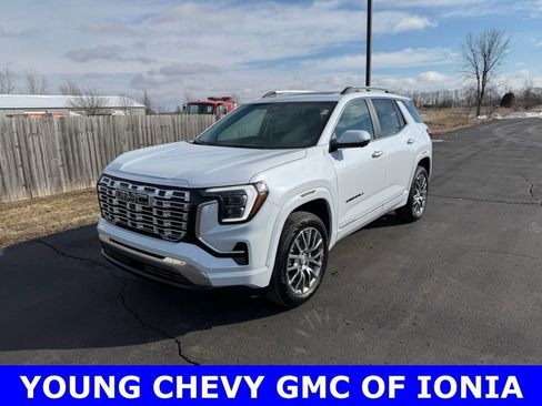 New 2026 GMC Terrain Denali w/ LPO, Black Badging Package image 2