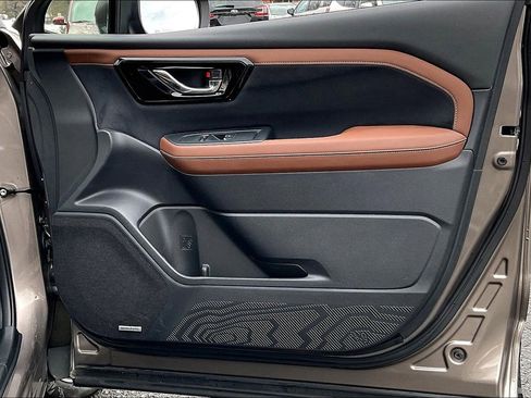 Certified 2025 Subaru Forester Touring image 21