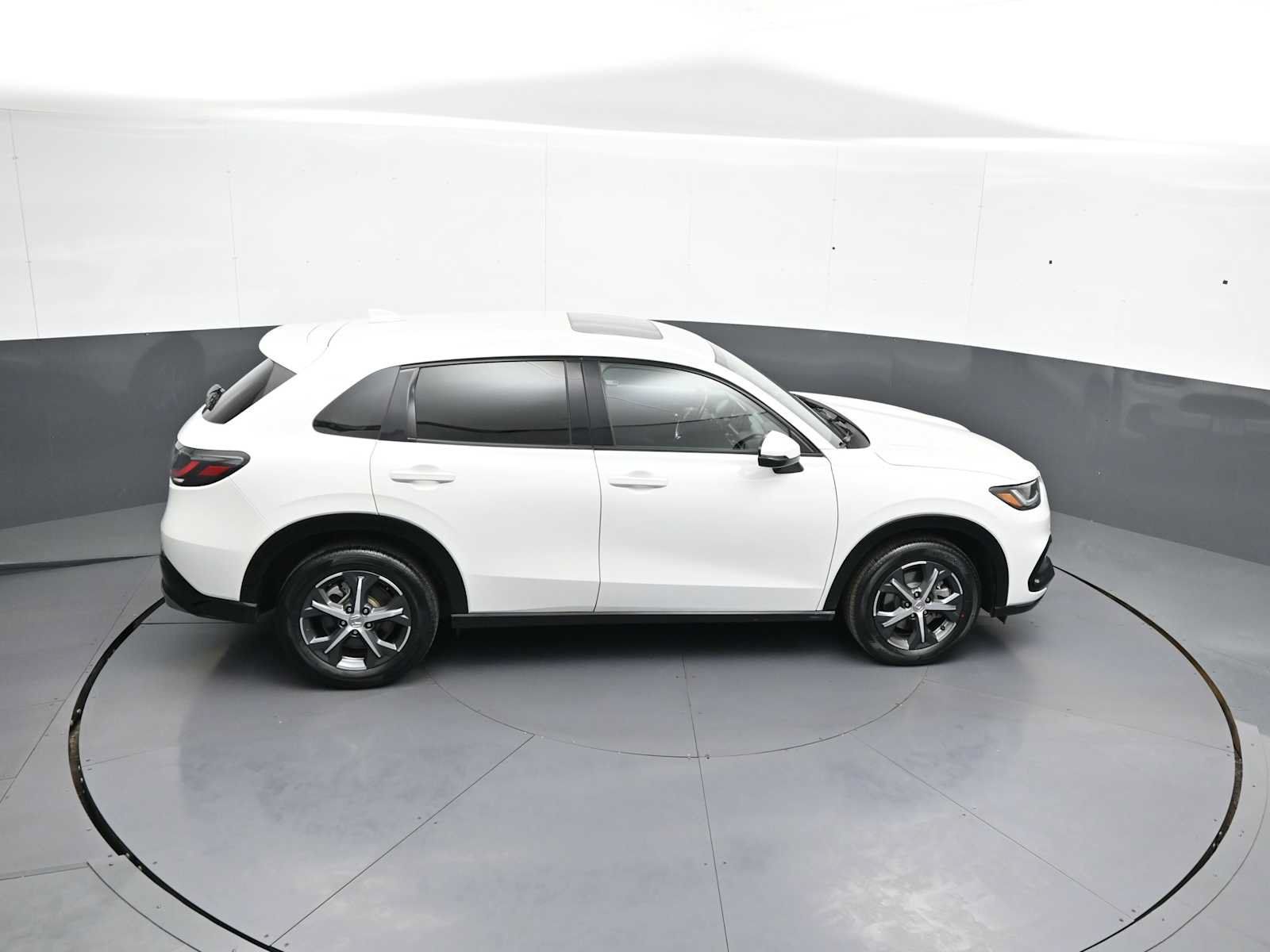 Certified 2023 Honda HR-V EX-L image 34