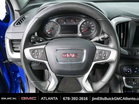 Used 2024 GMC Terrain SLE FWD image 8