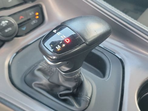 Used 2023 Dodge Challenger SXT RWD image 28
