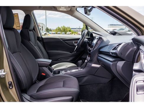 Certified 2024 Subaru Forester Premium AWD/4WD image 11