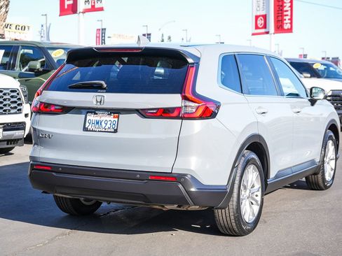 Used 2024 Honda CR-V EX-L image 7