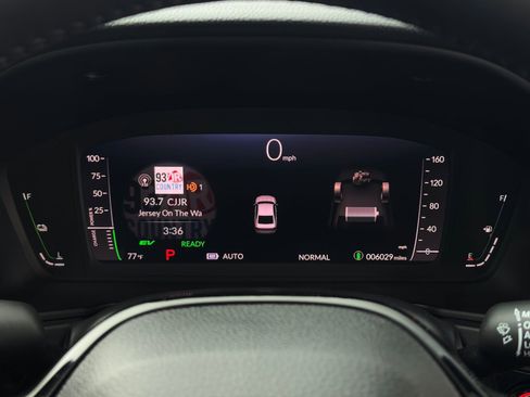 Used 2025 Honda Accord Touring image 18