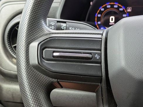 Used 2024 Chevrolet Colorado W/T RWD image 23