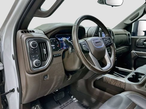 Used 2022 GMC Sierra 2500 Denali w/ Denali Ultimate Package AWD/4WD image 9