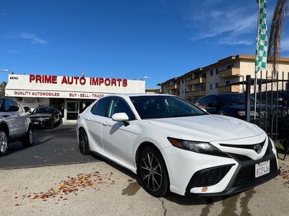 Used 2021 Toyota Camry SE