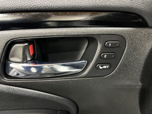 Used 2020 Honda Pilot Touring image 16