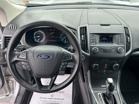 Used 2017 Ford Edge SE w/ Cargo Accessory Package image 6