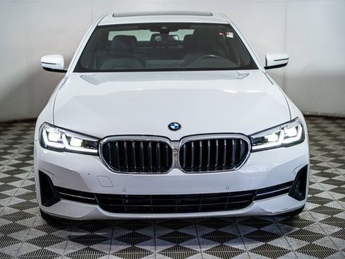 Used 2023 BMW 530i xDrive w/ Convenience Package image 3