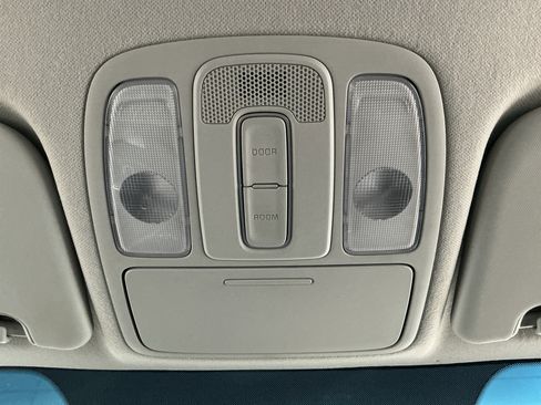 Used 2018 Kia Soul Base image 17