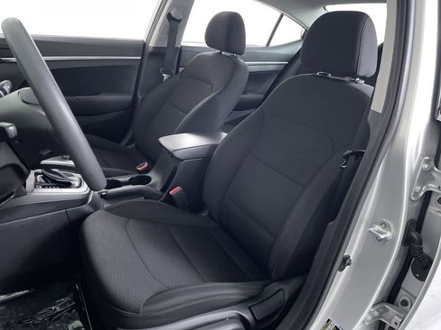 Used 2019 Hyundai Elantra SE w/ Cargo Package image 12