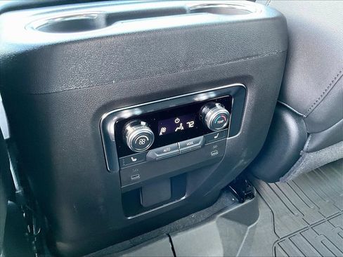 New 2026 GMC Yukon XL AT4 w/ AT4 Premium Package AWD/4WD image 19