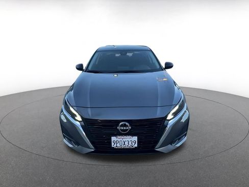 Used 2025 Nissan Altima 2.5 SV image 4