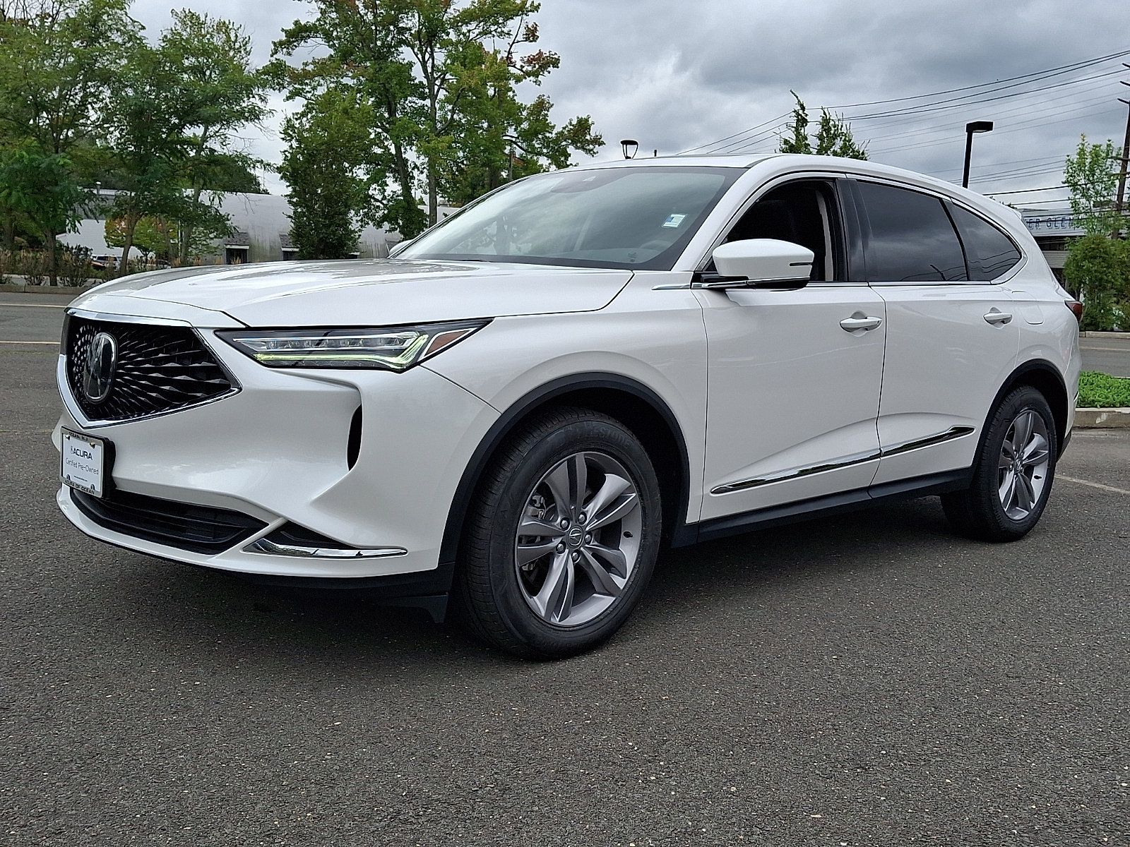 Certified 2024 Acura MDX SH-AWD image 3