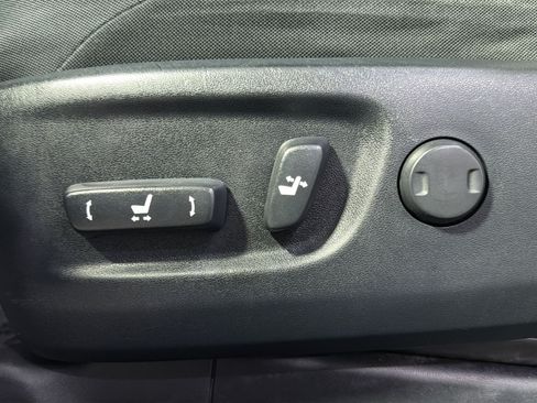 Used 2022 Toyota 4Runner SR5 AWD/4WD image 26