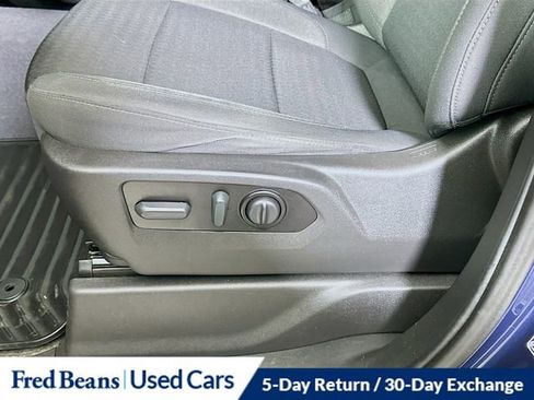 Used 2022 Chevrolet Silverado 1500 Custom image 20