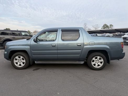 Used 2006 Honda Ridgeline RTS image 2