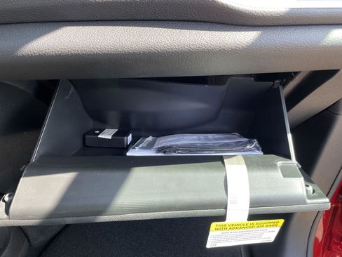 New 2026 Chrysler Pacifica Select image 41