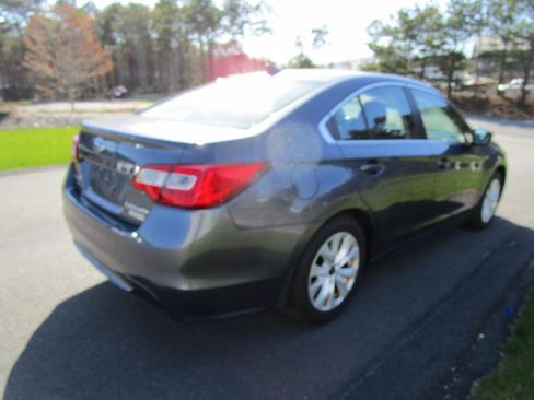Used 2016 Subaru Legacy 2.5i Premium AWD/4WD image 6