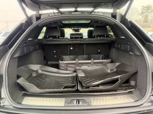 Used 2023 Land Rover Range Rover Velar S image 31