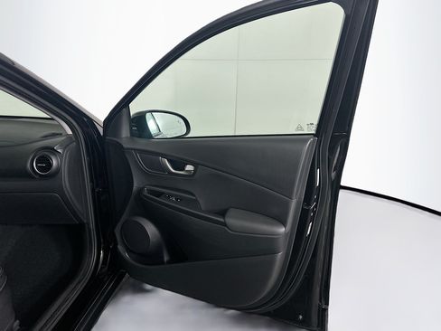 Used 2018 Hyundai Kona Limited FWD image 31