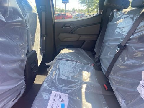 New 2025 Chevrolet Colorado ZR2 w/ Technology Package image 12