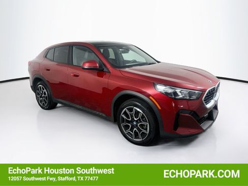 Used 2026 BMW X2 xDrive28i AWD/4WD image 1