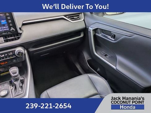 Used 2020 Toyota RAV4 XSE AWD/4WD image 18