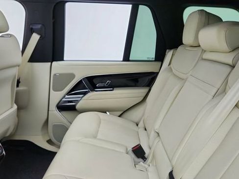 Used 2023 Land Rover Range Rover SE AWD/4WD image 27