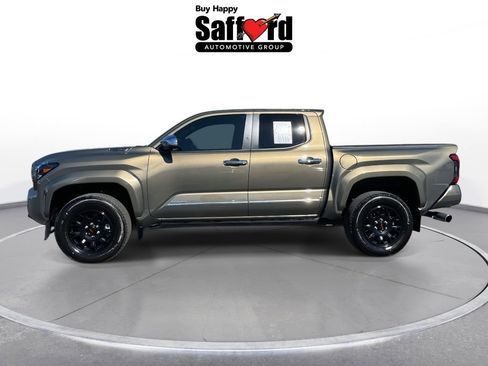 Used 2025 Toyota Tacoma Limited image 5