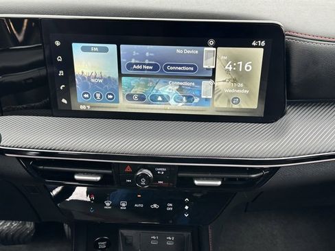 Certified 2025 Nissan Kicks SR image 34