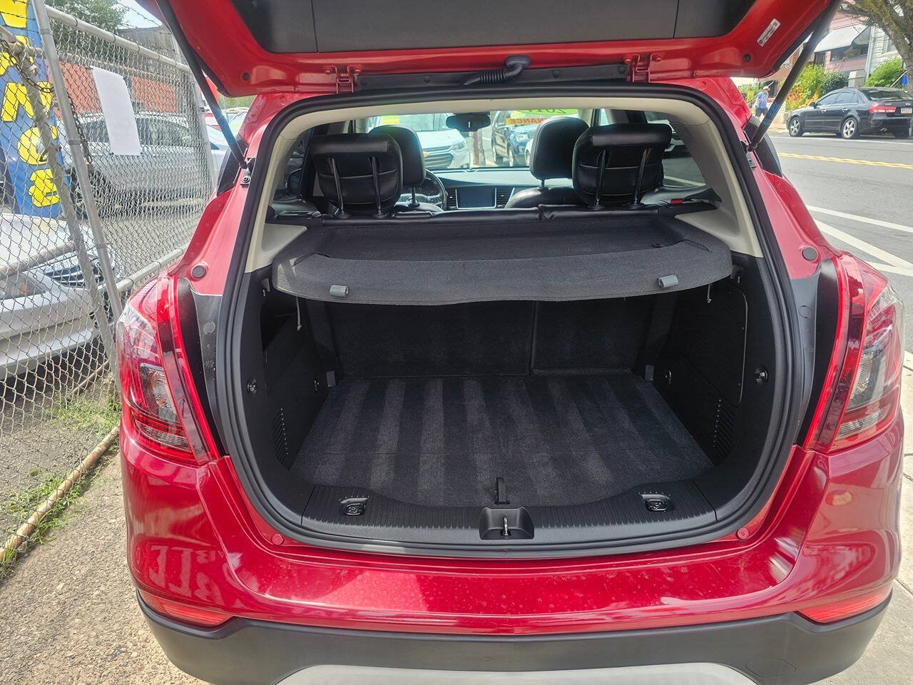 Used 2017 Buick Encore Essence w/ Experience Buick Package AWD/4WD image 7