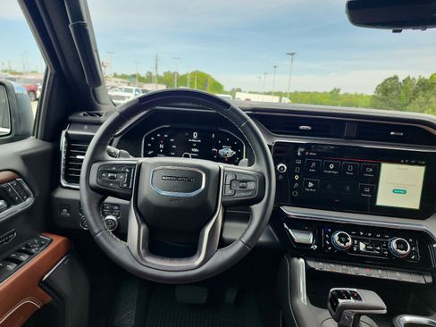 Used 2026 GMC Sierra 1500 Denali Ultimate AWD/4WD image 17