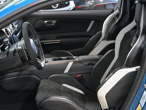 Used 2020 Ford Mustang Shelby GT500 w/ Carbon Fibre Track Pack RWD image 27
