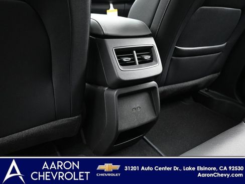 New 2026 Chevrolet Equinox EV LT image 14