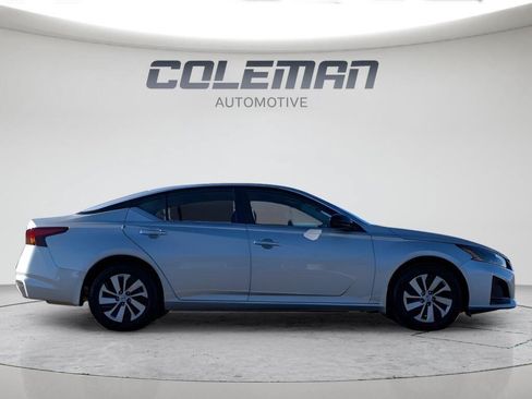 Certified 2025 Nissan Altima 2.5 S FWD image 4
